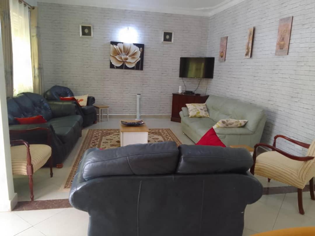 Villa Bea Confart à Mutungo Extérieur photo